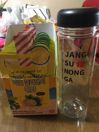 장수농가 리얼깔라만시 원샷 50ml 10팩+보틀 — 5점을 준 리뷰어가 2019년 4월 올린 사용 사진