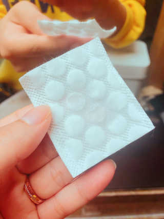 스킨그래머 슈퍼 굿 리페어 에센스 — 3.5점을 준 리뷰어가 2019년 4월 올린 사용 사진