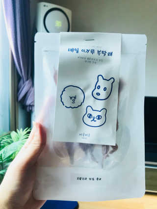 제주도에서 온 깨끗한 친환경 반려동물 음식 어글어글 — 4.67점을 준 리뷰어가 2018년 7월 올린 사용 사진
