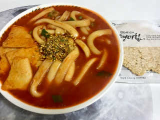 두번째 국떡 국가대표 떡볶이 1팩 + 영미칩 2봉 증정 — 5점을 준 리뷰어가 2019년 2월 올린 사용 사진