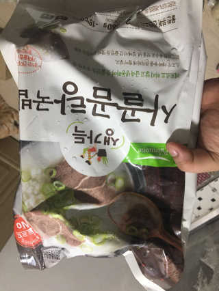 [풀무원] 사골곰탕국밥 황태해장국밥 — 4.83점을 준 리뷰어가 2018년 6월 올린 사용 사진