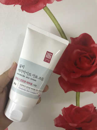 일리윤 세라마이드 아토 집중 크림 — 5점을 준 리뷰어가 2017년 6월 올린 사용 사진