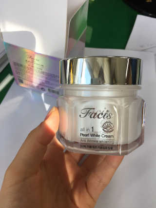 파시스 올인원 진주 화이트닝 크림 100ml — 4.83점을 준 리뷰어가 2019년 4월 올린 사용 사진