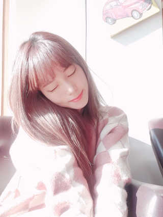 다슈코리아 다슈 볼륨 카페인 파워 에어부스터 120ml — 5점을 준 리뷰어가 2019년 12월 올린 사용 사진