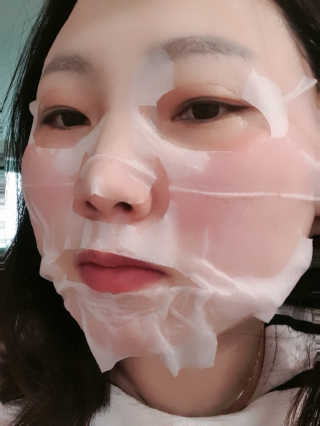 페네그린 모이스처라이징 셀렉트 마스크 콰이트 리치 10매 — 5점을 준 리뷰어가 2020년 3월 올린 사용 사진