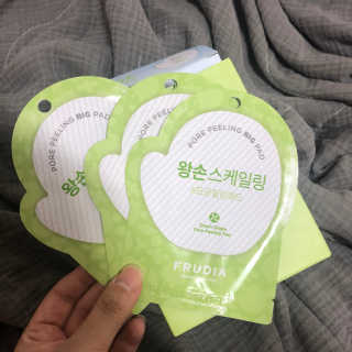 [후르디아] 청포도 매끈약산성 필링 패드_50매 세트 — 4점을 준 리뷰어가 2019년 9월 올린 사용 사진