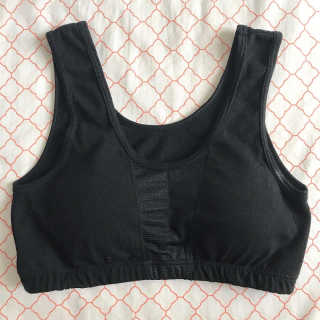 크리비아 Clivia Padded Yoga Sports Bra — 5점을 준 리뷰어가 2018년 6월 올린 사용 사진