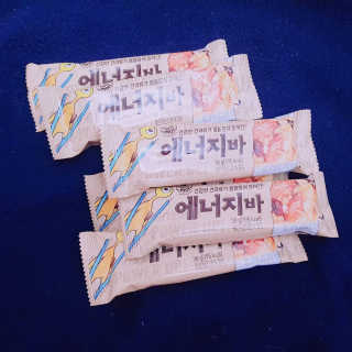 견과가 똘똘 뭉쳐들어간 넛츠몬 에너지바 1BOX 6개입 — 5점을 준 리뷰어가 2018년 1월 올린 사용 사진
