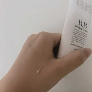 지고트 선프로텍트 비비크림 50ml — 4.5점을 준 리뷰어가 2019년 6월 올린 사용 사진