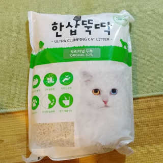 [펫토리아] BEST 고양이두부모래 6L 한삽뚝딱 — 5점을 준 리뷰어가 2019년 1월 올린 사용 사진