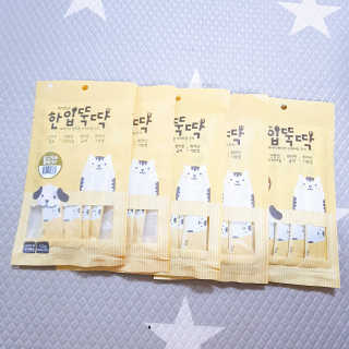 [펫토리아]짜먹는 한입뚝딱 강아지.고양이 마약간식 — 5점을 준 리뷰어가 2019년 7월 올린 사용 사진