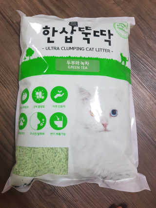 [펫토리아] BEST 고양이두부모래 6L 한삽뚝딱 — 5점을 준 리뷰어가 2018년 12월 올린 사용 사진