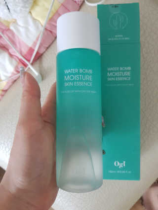 오지아이 워터 밤 모이스처 스킨 에센스 180ml — 5점을 준 리뷰어가 2020년 1월 올린 사용 사진