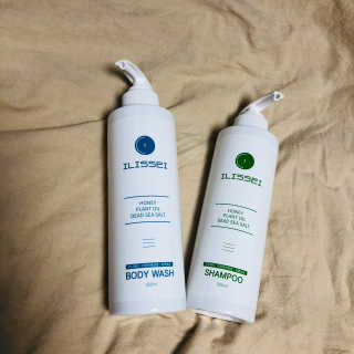 일리세이 허니 샴푸 500ml + 허니 바디워시 500ml 세트 — 5점을 준 리뷰어가 2020년 4월 올린 사용 사진