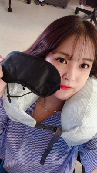 리빙템 여행용 목베개 [색상랜덤] — 4.67점을 준 리뷰어가 2018년 7월 올린 사용 사진