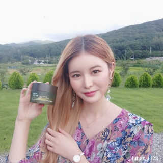 토니모리 프롬 강화 맑은 약쑥 두 겹 진정 크림 — 5점을 준 리뷰어가 2019년 9월 올린 사용 사진