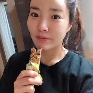 프리미엄 시리얼바「마이요기 라이트밀바」 — 5점을 준 리뷰어가 2019년 2월 올린 사용 사진
