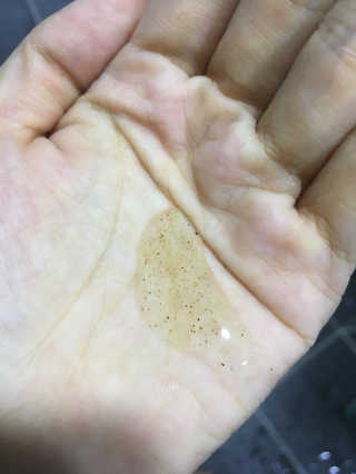 어파티 더마실드 바디워시 코튼블러썸 300ml — 4.5점을 준 리뷰어가 2018년 7월 올린 사용 사진
