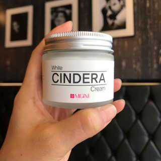 메이니 화이트 신드라 크림 70ml — 4.17점을 준 리뷰어가 2018년 4월 올린 사용 사진