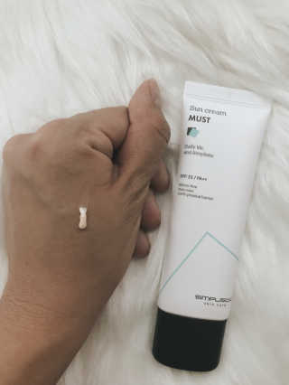 심플리스틱 스킨케어 자외선 차단제 SPF33 PA ++ — 4.33점을 준 리뷰어가 2018년 8월 올린 사용 사진