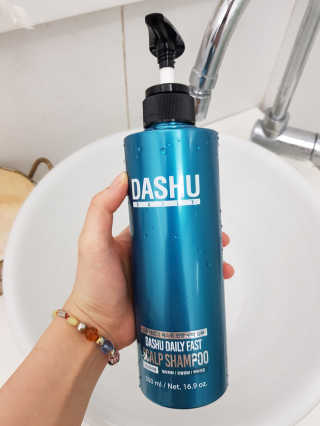 다슈코리아 다슈 데일리 패스트 한방 두피 샴푸 500ml — 4.67점을 준 리뷰어가 2018년 3월 올린 사용 사진
