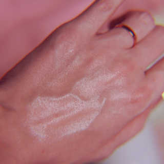 베니테이블 [바르는 유산균] 하이드레이팅 크림 — 4.5점을 준 리뷰어가 2020년 2월 올린 사용 사진