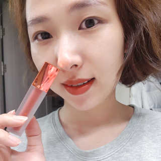 [블랙루즈] 에어 핏 벨벳 틴트3 택1+랜덤1 — 5점을 준 리뷰어가 2019년 3월 올린 사용 사진