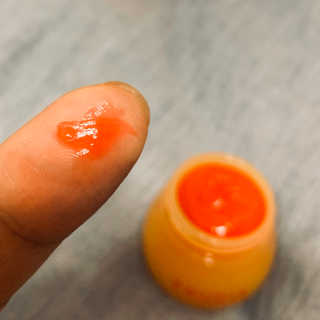 [후르디아] 촉촉탱탱 석류 허니 립밤 3개 세트 — 5점을 준 리뷰어가 2019년 12월 올린 사용 사진