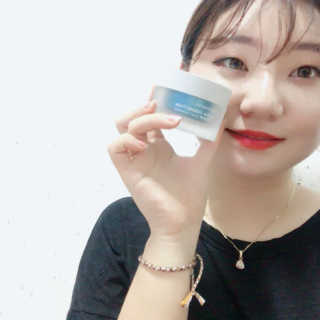 포렌코즈 아쿠아 커넥션 크림 — 4.33점을 준 리뷰어가 2017년 8월 올린 사용 사진