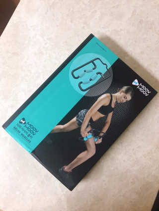 뭅뭅 바디핏레그롤러 종아리 허벅지 하체 마사지기 — 4점을 준 리뷰어가 2019년 10월 올린 사용 사진