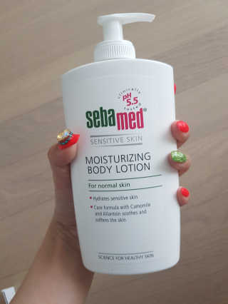 세바메드 모이스처라이징 바디로션 400ml — 5점을 준 리뷰어가 2019년 7월 올린 사용 사진