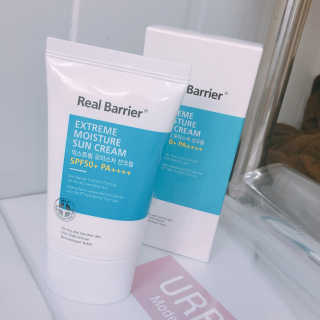 리얼베리어 익스트림 모이스처 선크림 SPF50+ PA++++ — 5점을 준 리뷰어가 2018년 4월 올린 사용 사진