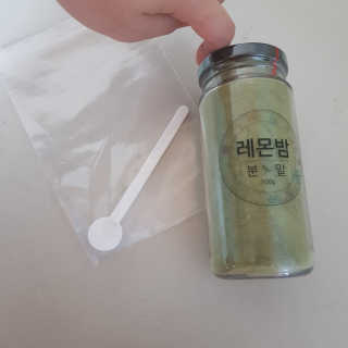 초능력 국내산 레몬밤 분말 — 5점을 준 리뷰어가 2019년 7월 올린 사용 사진
