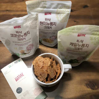 BASSAK 바삭 유기농 현미 누룽지 크래커 3종 — 3점을 준 리뷰어가 2019년 10월 올린 사용 사진