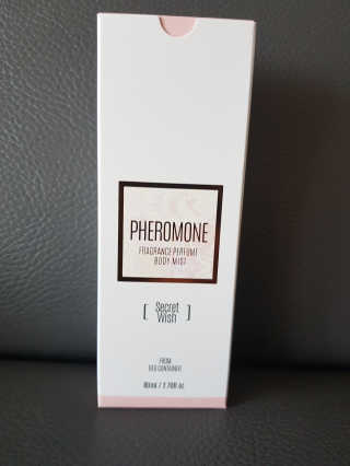 레드컨테이너 페로몬향 퍼퓸 바디미스트 80ml — 5점을 준 리뷰어가 2020년 3월 올린 사용 사진