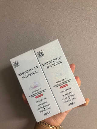 지고트 화이트닝 유브이 썬블럭 크림 70ml,1+1 — 4점을 준 리뷰어가 2019년 8월 올린 사용 사진