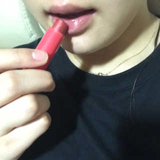 블리스텍스 립 릴리프 크림 립밤, 립 바이브런스 립밤 — 4.83점을 준 리뷰어가 2018년 11월 올린 사용 사진