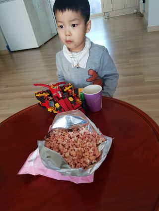GS25 벚꽃 팝콘 + 벚꽃스파클링 + 벚꽃 청포도 에이드 — 5점을 준 리뷰어가 2018년 3월 올린 사용 사진
