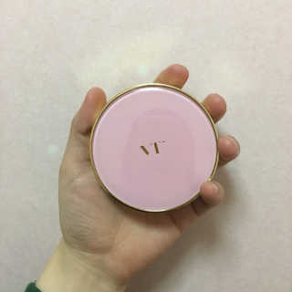 브이티 코스메틱 VT 리얼 콜라겐 팩트 — 3.83점을 준 리뷰어가 2017년 4월 올린 사용 사진