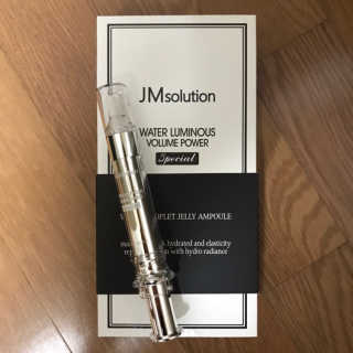 JM솔루션 물광 볼륨 파워 스페셜 — 5점을 준 리뷰어가 2018년 12월 올린 사용 사진