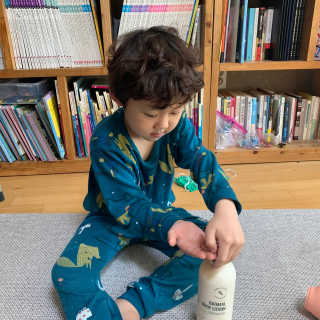 (주)에네스티 내추럴 촉촉  오트밀 바디로션 500ml — 5점을 준 리뷰어가 2020년 3월 올린 사용 사진