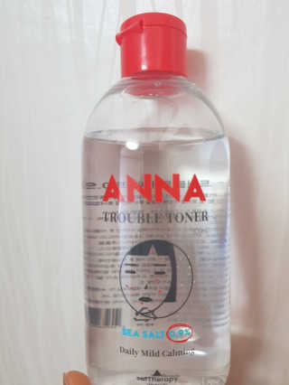 솔테라피 안나 트러블 토너 300ml — 2.5점을 준 리뷰어가 2019년 4월 올린 사용 사진