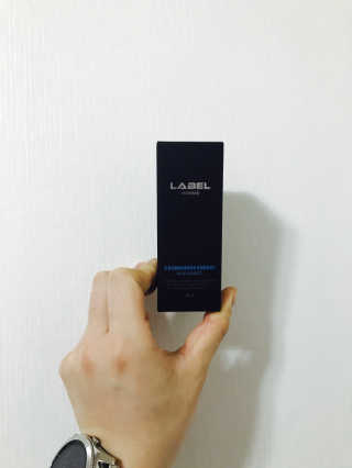레이블옴므-labelhomme 제이 서브마린 에너지 블루 에센스 — 4.5점을 준 리뷰어가 2017년 2월 올린 사용 사진