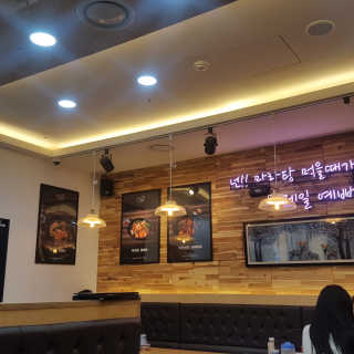 [마라공방 역삼점] 25,000원 자유이용권 — 5점을 준 리뷰어가 2019년 11월 올린 사용 사진