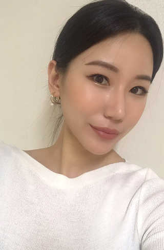 피카소 속눈썹 접착제 2종 + 아이미속눈썹 2종 — 5점을 준 리뷰어가 2019년 9월 올린 사용 사진