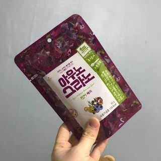 아우노그라노 오리지날, 진짜 베리, 진짜 카카오 — 5점을 준 리뷰어가 2018년 1월 올린 사용 사진