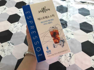(주)쟈뎅 [쟈뎅] 에스프레소스틱 아이스블렌드 — 4점을 준 리뷰어가 2019년 5월 올린 사용 사진