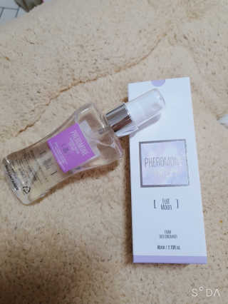 레드컨테이너 페로몬향 퍼퓸 바디미스트 80ml — 4점을 준 리뷰어가 2019년 12월 올린 사용 사진