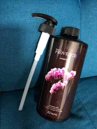 프로방스 바이올렛 퍼퓸 샴푸 1000ml 업그레이드 — 4.5점을 준 리뷰어가 2019년 6월 올린 사용 사진