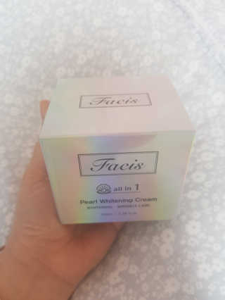 파시스 올인원 진주 화이트닝 크림 100ml — 5점을 준 리뷰어가 2019년 1월 올린 사용 사진